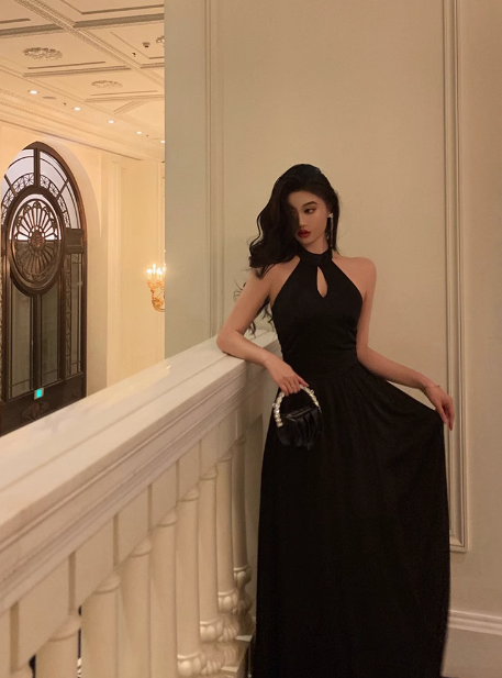 Vestido sexy de satén negro con cuello halter y corte en A para fiesta de cumpleaños número 21, ideas para vestidos de cumpleaños para mujeres DP1638