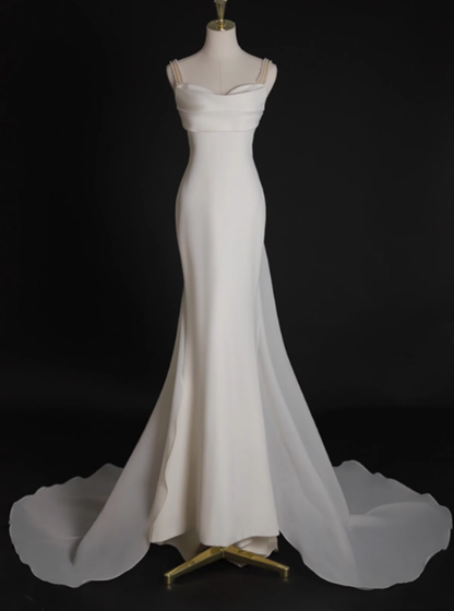 Vestido de novia sencillo de corte sirena con tirantes finos y satén blanco, estilo minimalista, DP1659