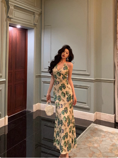 Vestido elegante de fiesta para 18 cumpleaños, con escote en V, estampado floral verde, sin mangas, ideal para mujeres (DP553)