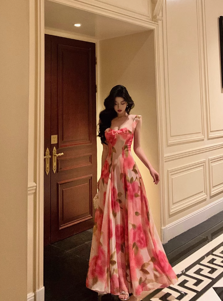 Vestido elegante de fiesta de cumpleaños número 18, corte A, tirantes finos, estampado floral rosa, sin mangas, ideal para mujeres (DP554)