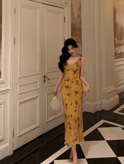 Elegante vestido amarillo con escote en V para 18 cumpleaños. Ideas para vestidos de cumpleaños para mujeres (DP588).