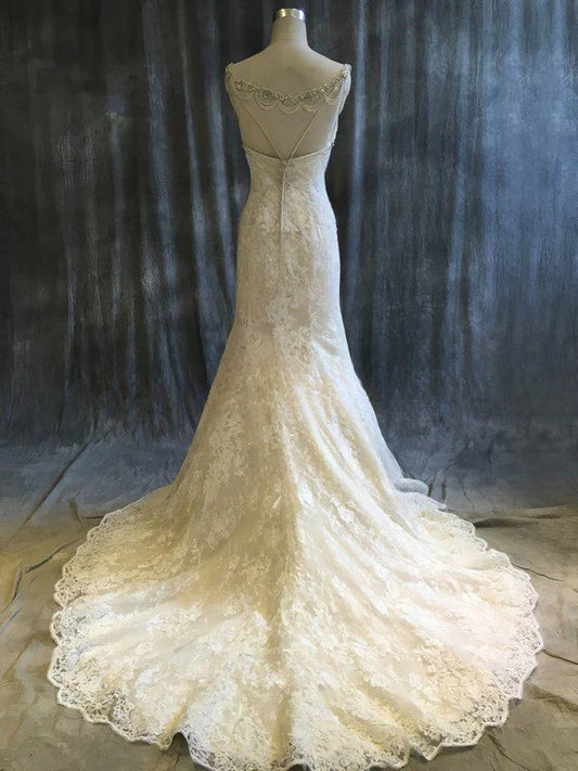 Hermoso vestido de novia de tul con encaje de sirena y escote en V con cuentas DP629
