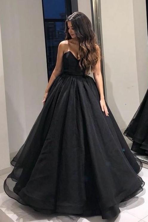 Vestidos de fiesta negros hasta el suelo con escote corazón vestido de formatura