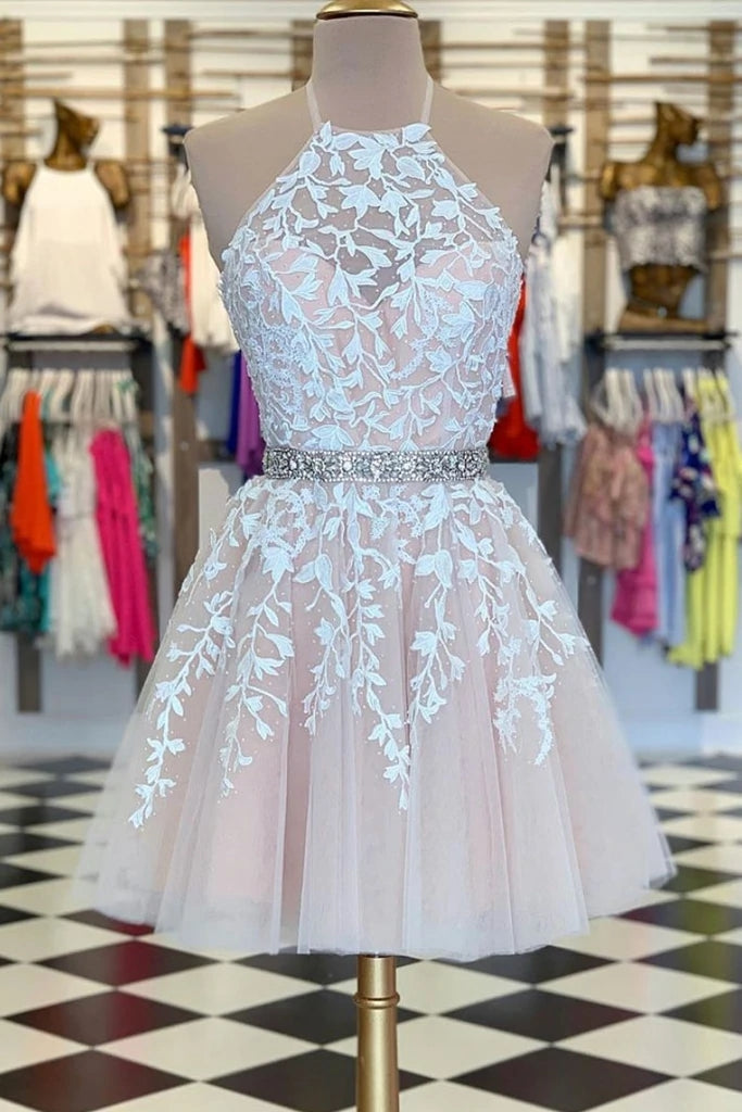 Vestidos de fiesta de encaje lila con cinturón de cuentas y corte A amarillo corto