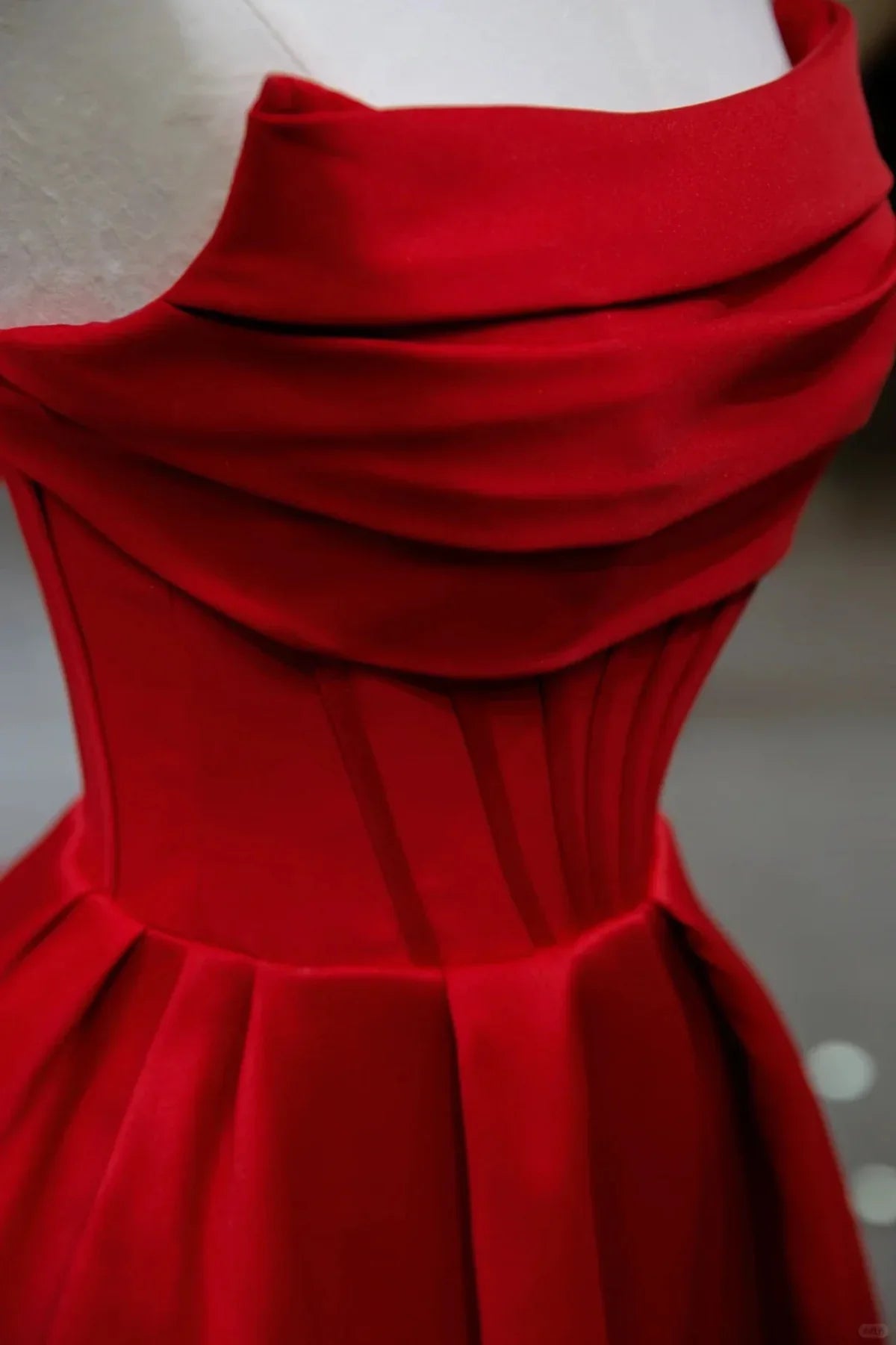 Vestido de fiesta largo de satén rojo con escote en A y escote redondo, vestido formal de satén rojo TP1078