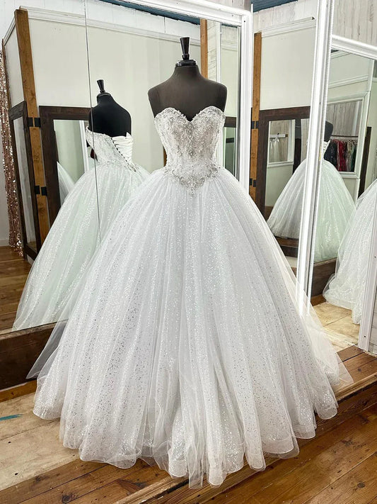 Hermoso vestido de fiesta blanco hecho a mano con lentejuelas y cuentas, sin tirantes, sin mangas y sin espalda, TP290