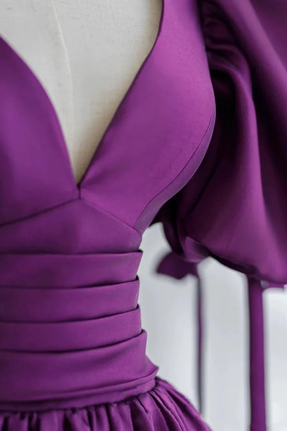 Vestido de fiesta largo de satén morado con mangas abullonadas y escote en V TP461