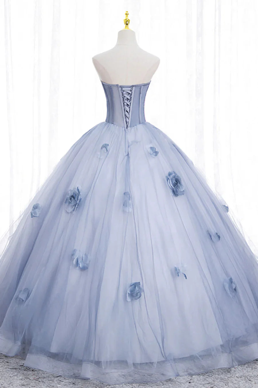 Vestido de fiesta de tul azul con mangas largas y corte A y hombros descubiertos TP495