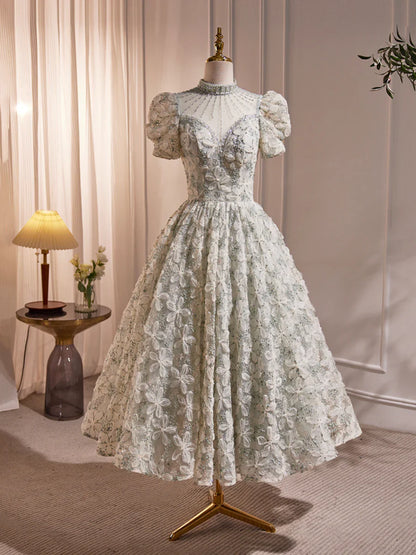 Hermoso vestido de fiesta verde salvia con lentejuelas y perlas, escote alto y largo hasta la rodilla TP836