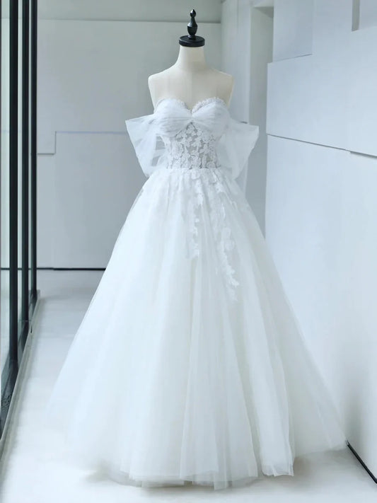 Vestido de fiesta largo de tul blanco con encaje y corsé, escote corazón y hombros descubiertos TP943