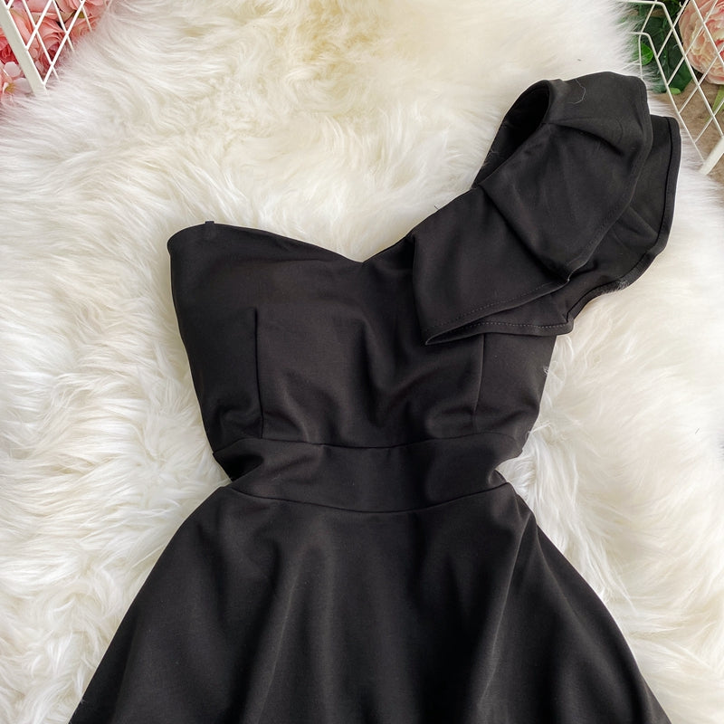 Off shoulder Hepburn lotus leaf dress  2732