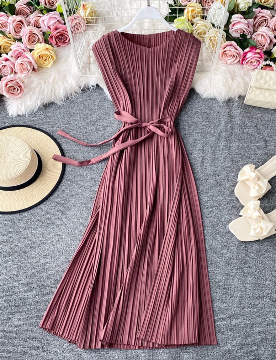 A line sleeveless pleated dress women's dress  1170