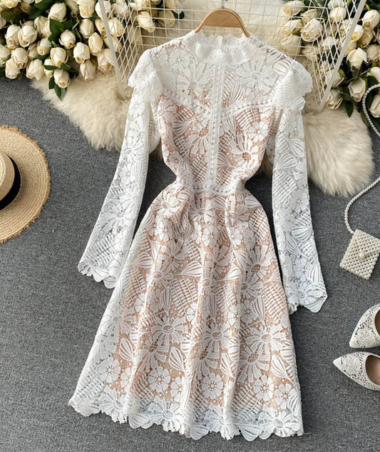 A line cutout lace dress long sleeve dress  920