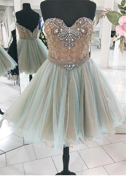 Vestido de fiesta vintage verde claro con escote en forma de A de tul con cuentas y escote en forma de corazón TP3513