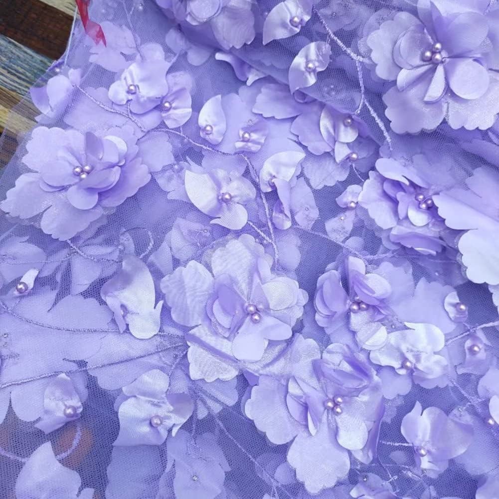 Vestido de quinceañera con escote en forma de corazón de tul y flores de lavanda con capa