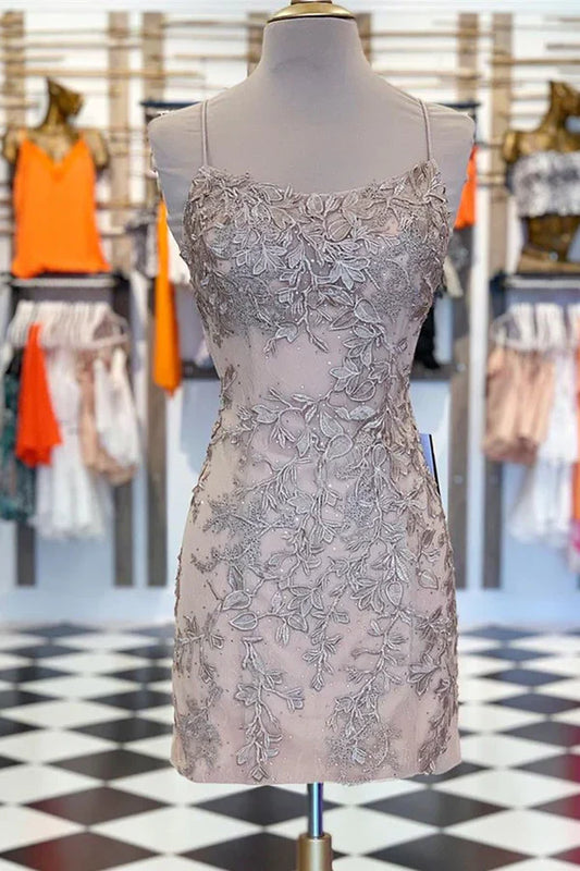 Vestido de fiesta corto con tirantes finos y diseño de encaje bordado plateado vintage TP3565