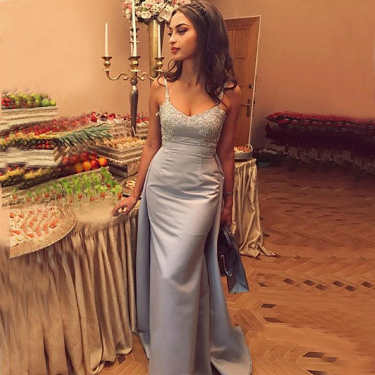 Vestido de fiesta largo con tirantes finos y parte superior de encaje estilo sirena gris