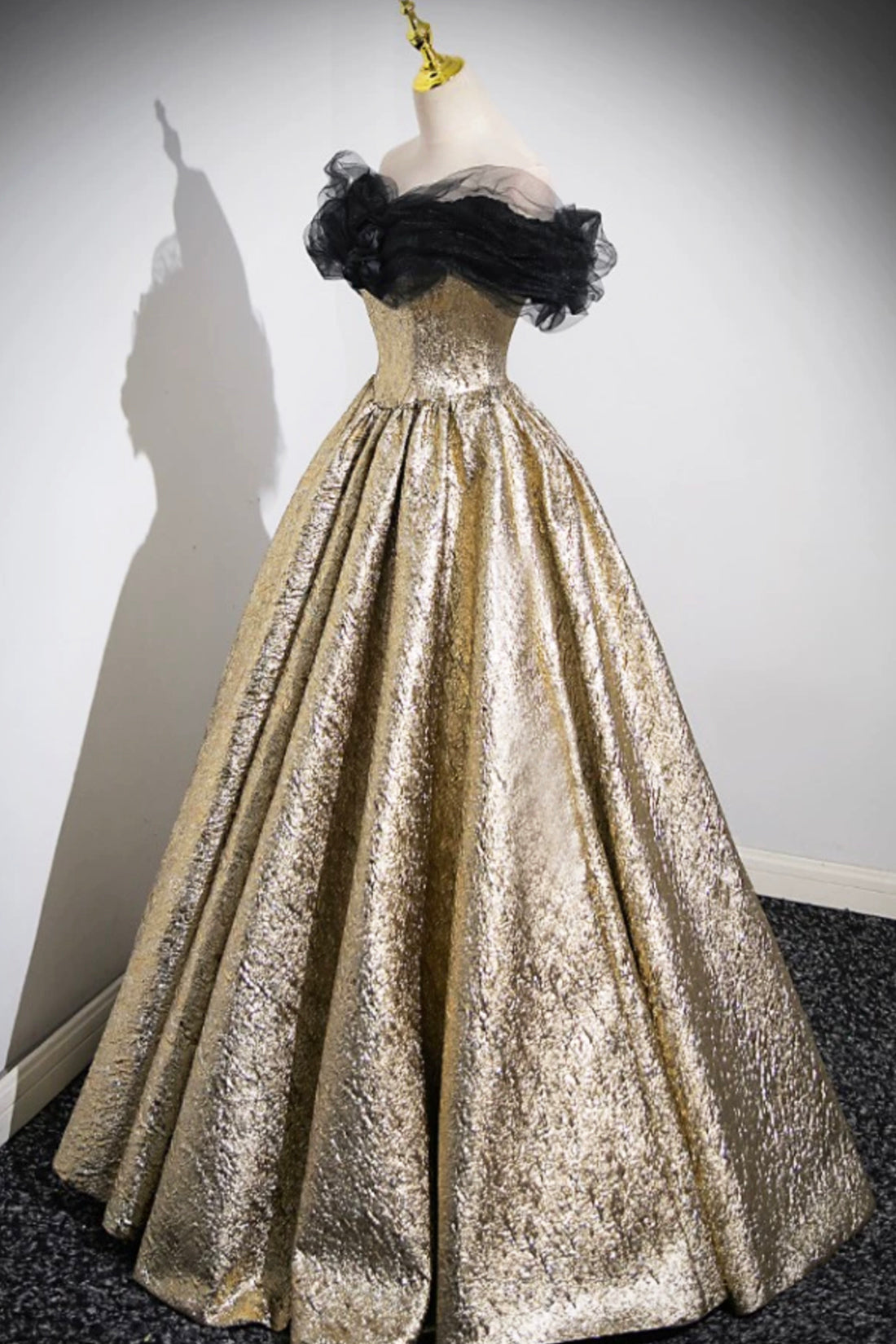 Sparkly Black and Gold Glitter Prom Dresses Ball Gown, Off the Shoulder Evening Party Dress